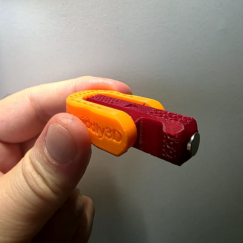 Side view of a printed spinner, with fine layer lines and the magnet at the rotor tip